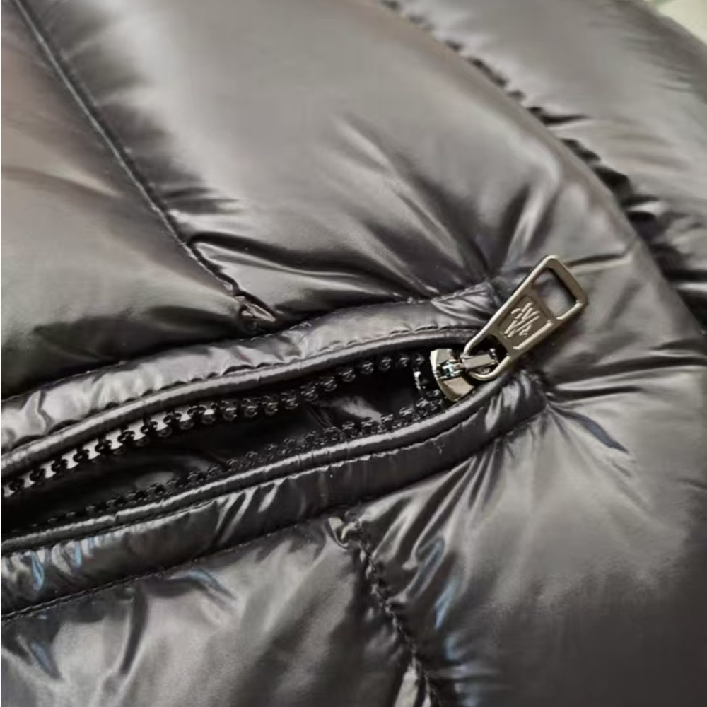 Moncler Black Puffer Vest - Picture 6 of 7